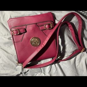 LIGHTLY USED MICHAEL KORS MESSENGER BAG